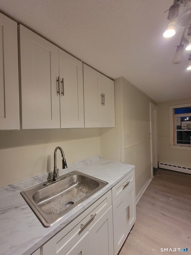 Photo - 260 Summit St Unit 3