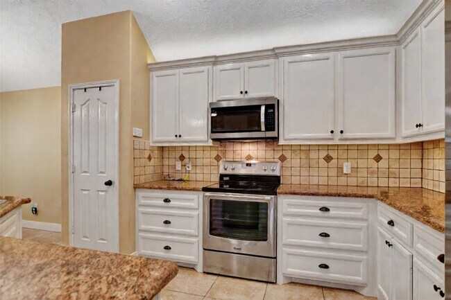 Photo - 11807 Briarwood Ln