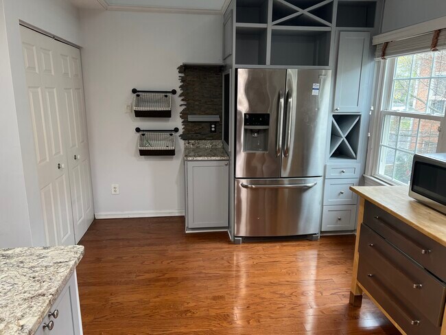 Photo - 94 N Bedford St Unit B