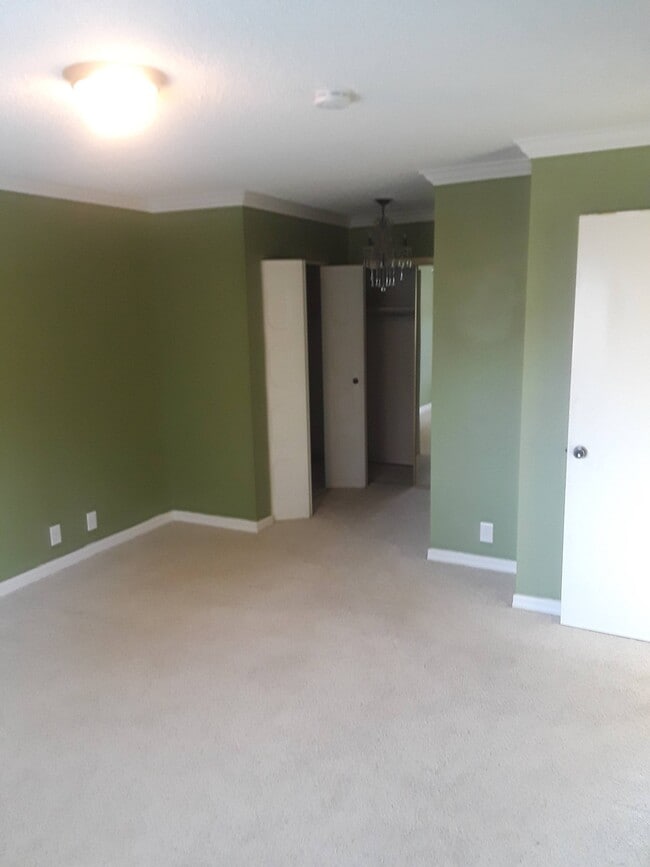 Photo - 2650 Bloomfield Ct