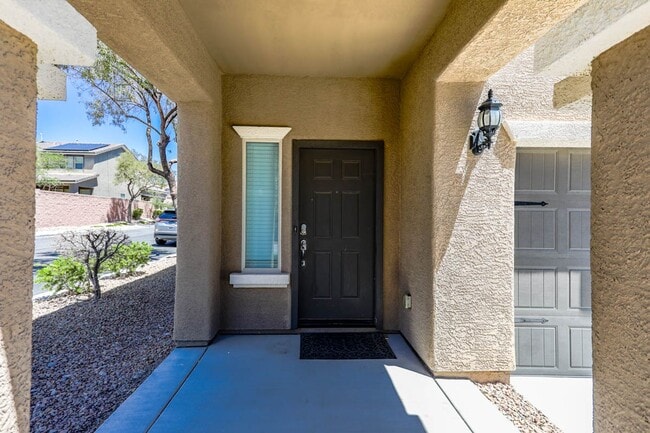 Photo - 3 Bed, Den and Loft West Las Vegas Beauty