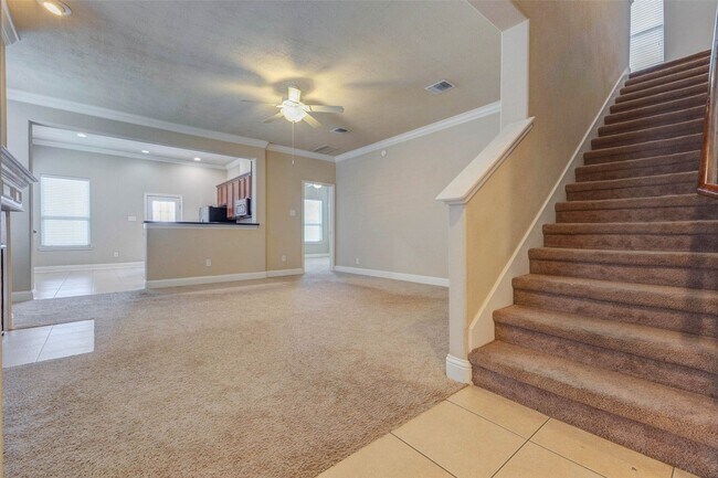 Photo - 6107 Nicholas Ln