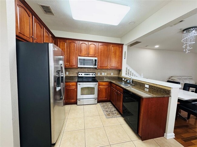 Photo - 6908 Sperone St