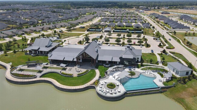 Photo - 7818 Grandstand Pkwy
