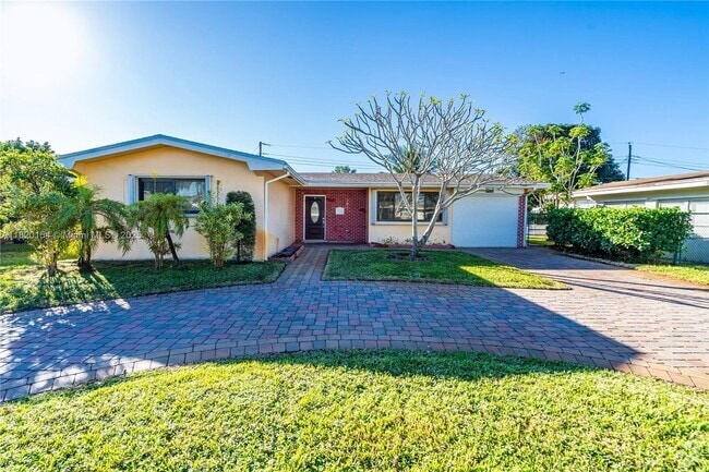 Building Photo - 8430 NW 15th Ct Rental