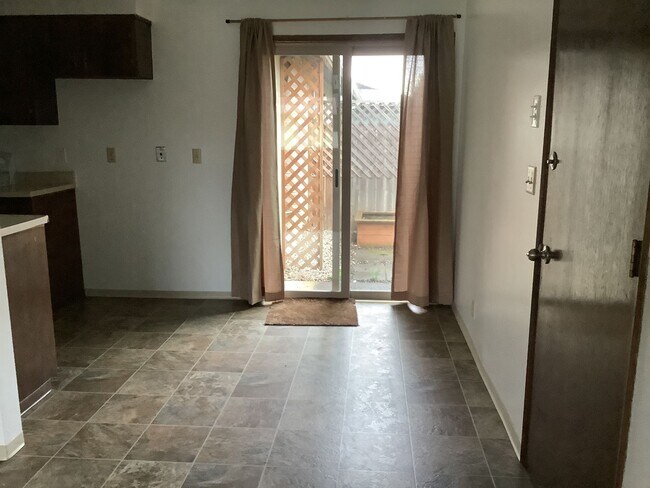 Photo - Bluebell Duplex Unit 296 S 50th