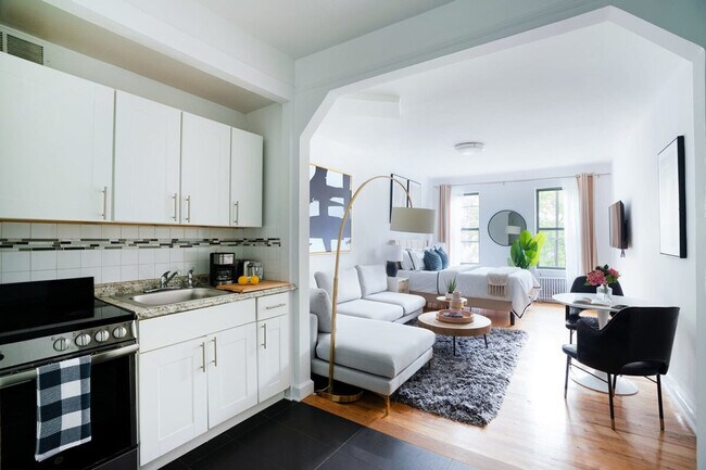 Photo - 444 W 48th St Unit ID1021961P