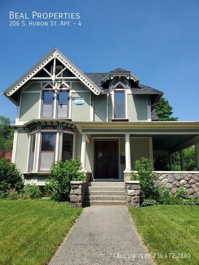 Building Photo - 206 S Huron St Unit 4