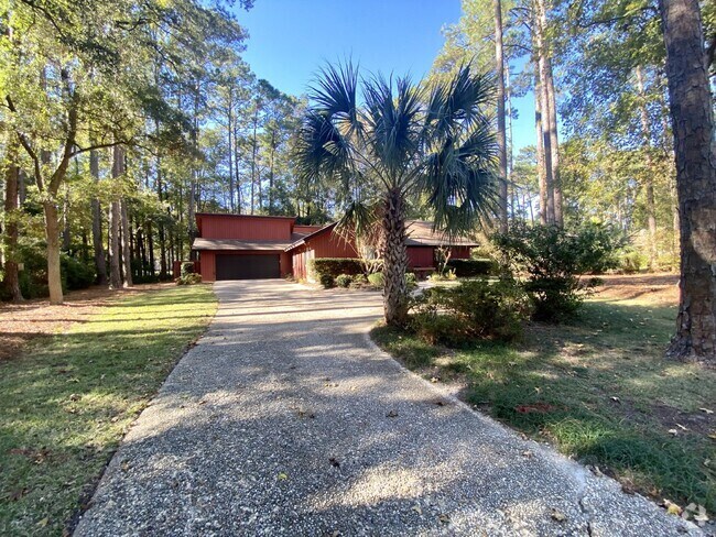 Building Photo - Island Living in Hilton Head Plantation w/... Rental