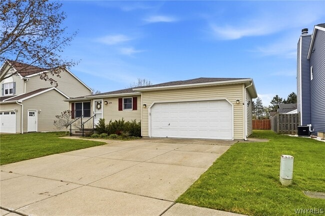 Photo - 294 Summit Blvd