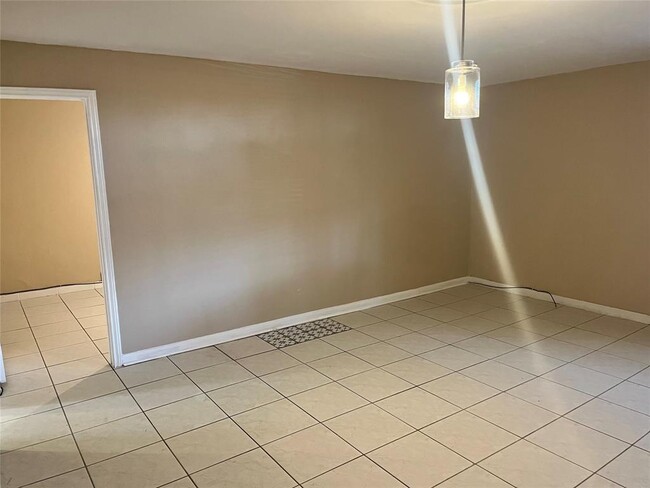 Photo - 7510 Hornwood Dr Unit 105