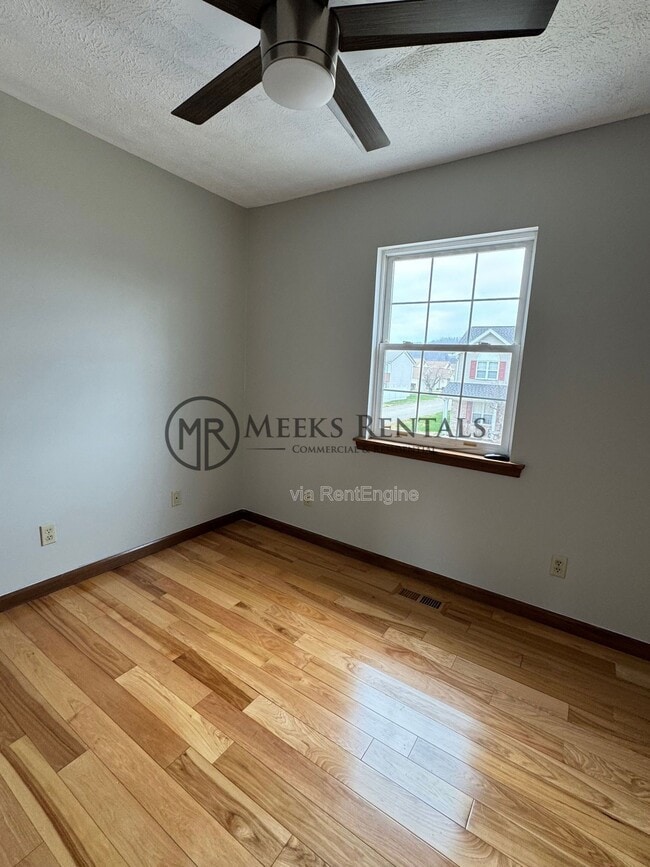 Photo - 22 Countryview Est