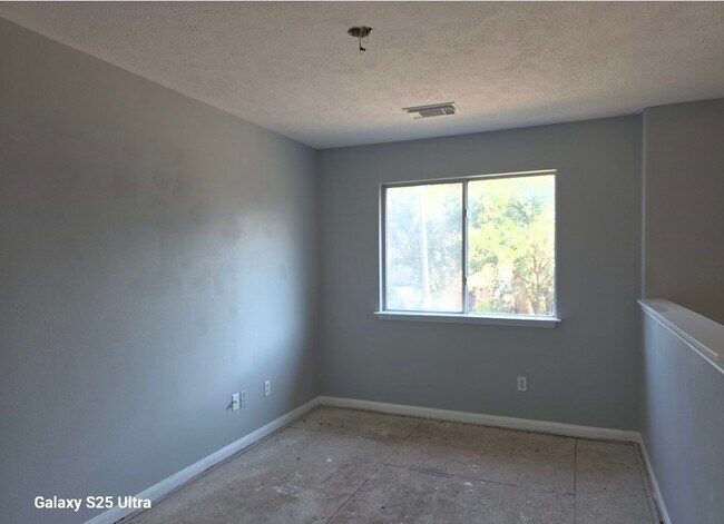 Photo - 6606 Highwind Bend Ln