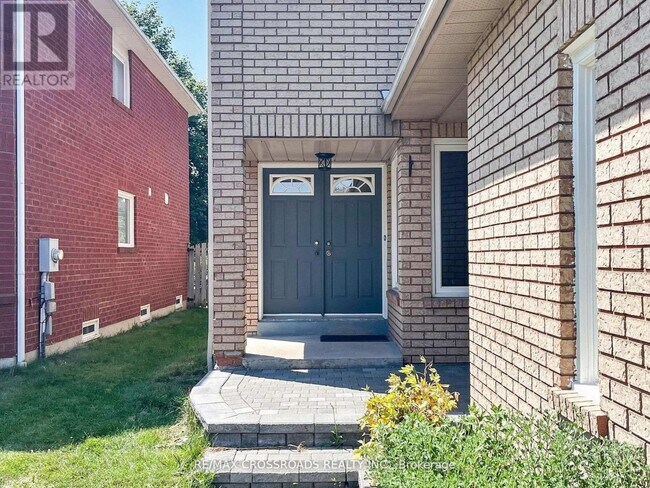 Photo - 35 Forest Grove Dr