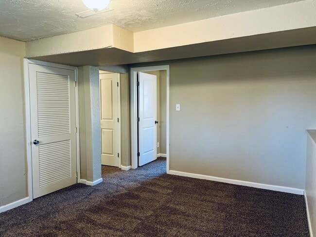 Photo - 4 Bed / 2 Bath Home with Finished Basement & Fenced Yard – Colorado Springs