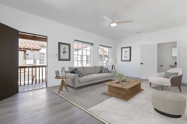 Photo - Newly Renovated Spanish Villa Apartment H...