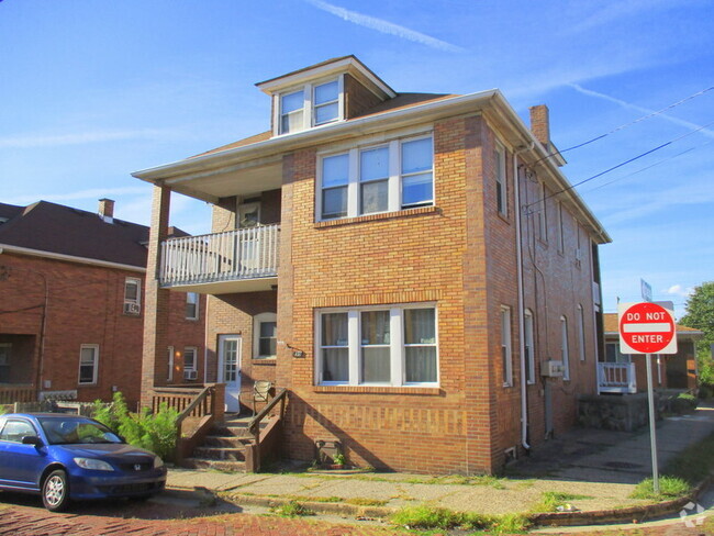 Building Photo - 799 Kerr St Unit 2nd Floor Rear Rental