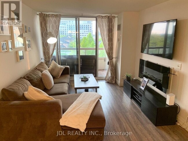 Photo - 19 Northern Heights Dr Unit 403