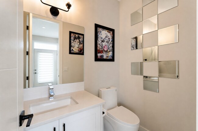 Photo - 4423 Bowness Rd NW Unit 2