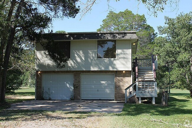 Building Photo - 1004 Farm to Market 646 Rd N Rental