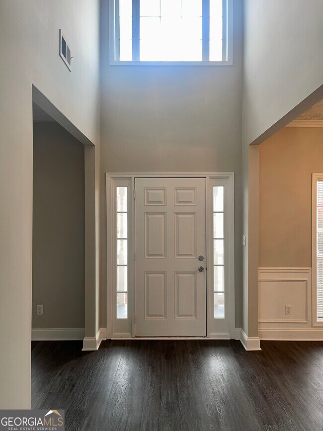 Photo - 299 Sheffield Chase