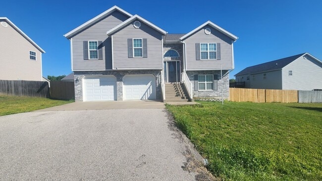 Building Photo - Hme in Waynesville