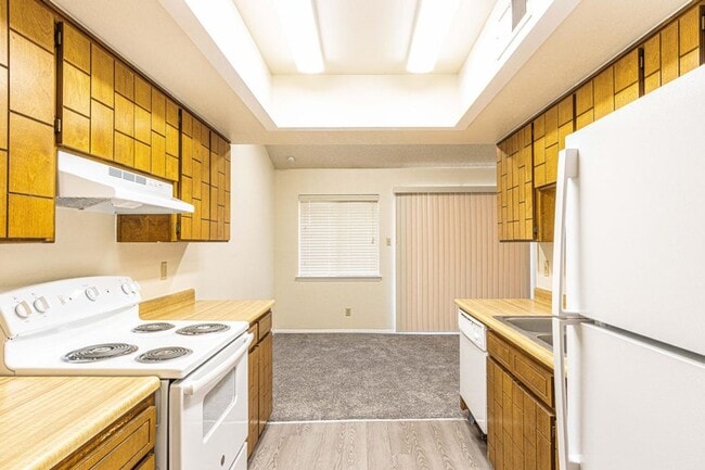 Photo - Cozy Townhome off Lee Trevino!