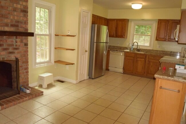 Photo - 2149 Kings Mill Ct