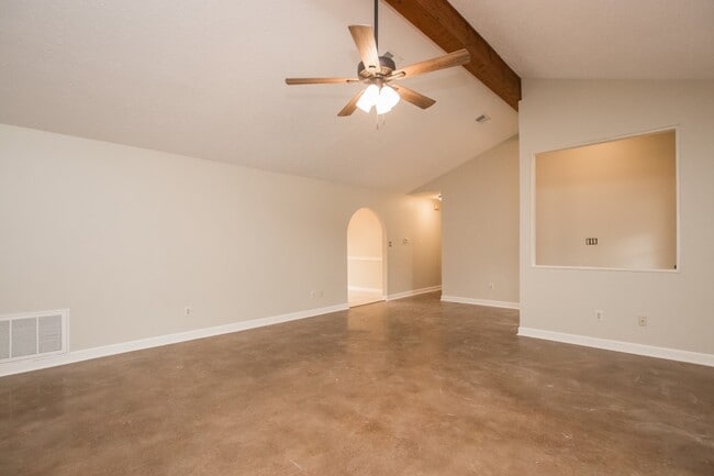 Photo - 3 bed 2 bath in Valley View