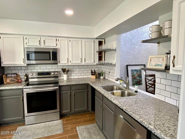 Building Photo - 5100 N Miller Rd