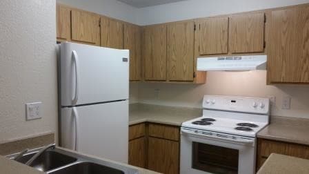 Brooktree Apartments