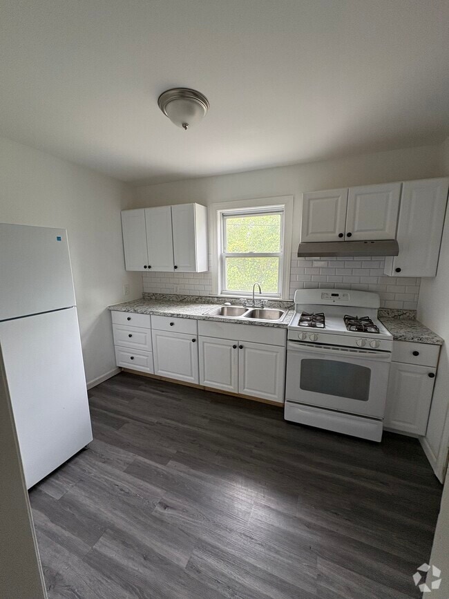 Building Photo - 6931 guilford rd Rental