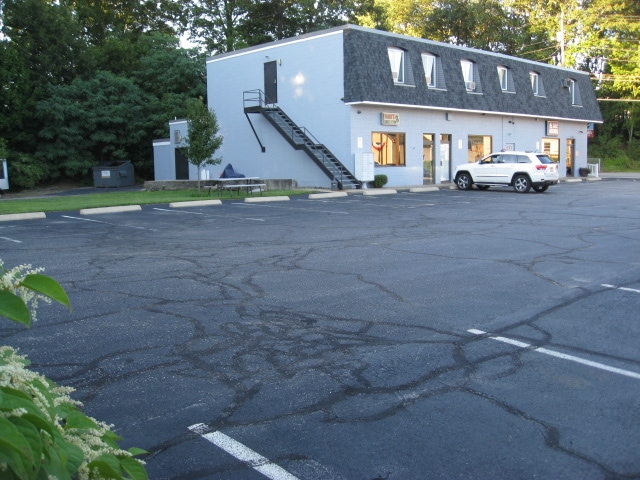 Building Photo - 919 Main St Unit 8