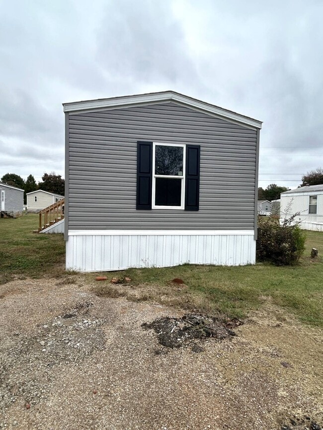 Photo - 575 Payne Creek Est