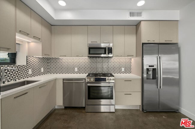 Photo - 1250 N Fairfax Ave Unidad 206