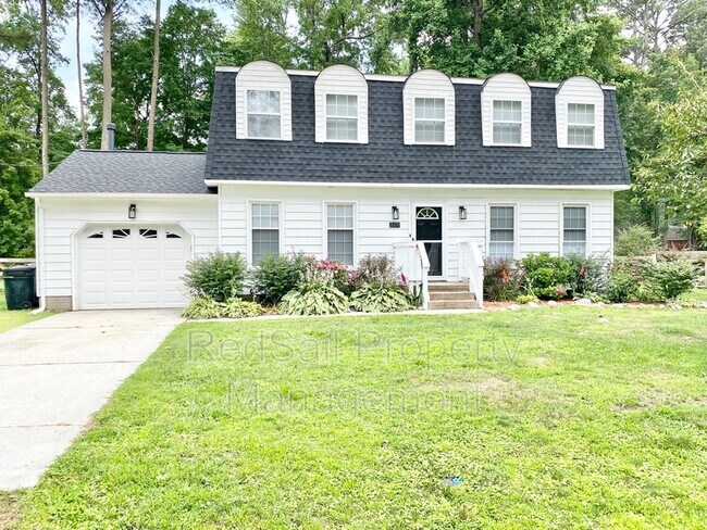 Photo - 318 Sharon Dr House