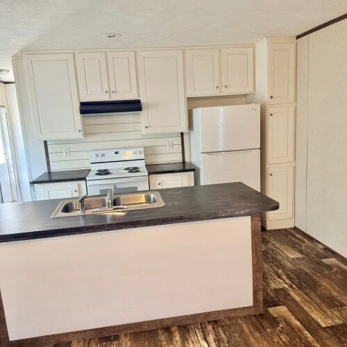 Photo - 110 Jones St