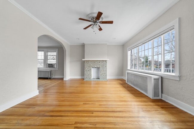 Photo - 5807 Callowhill St