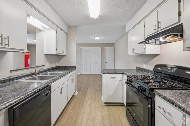 Classic 3BR, 2BA - 1,238SF - Kitchen