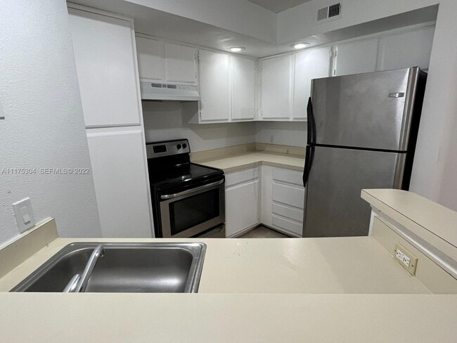 Photo - Spacious 2-bed, 2-bath apartment - Ponte Verde at Palm Beach Lakes