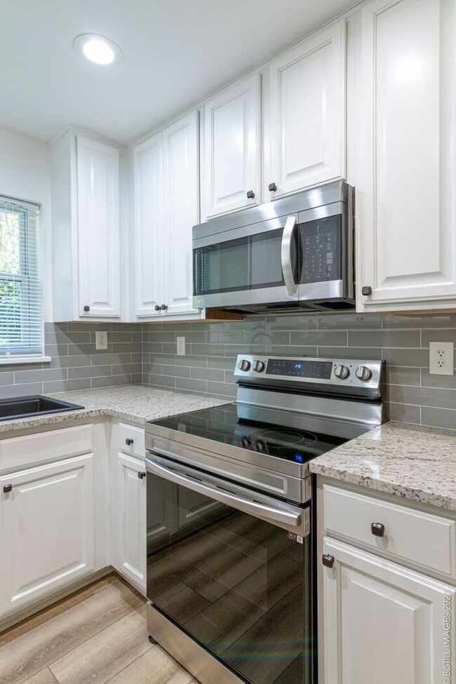 Photo - COMING SOON!! 3bdrm/1bath in the heart of the Oakhurst Community