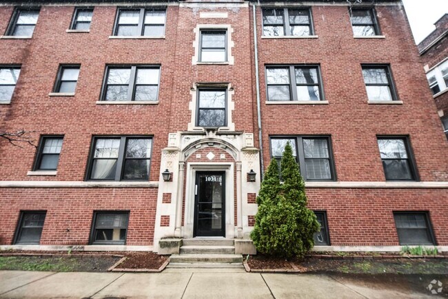 Building Photo - 1034 Dempster St Rental