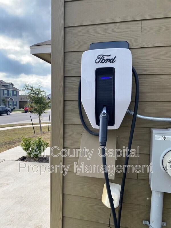 Photo - 13704 Knights Br Dr