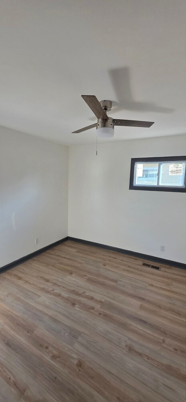 Photo - 3921 Middlehurst Ln