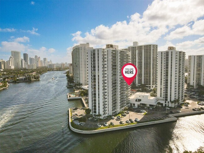 Building Photo - 20515 E Country Club Dr Unit 849 Rental