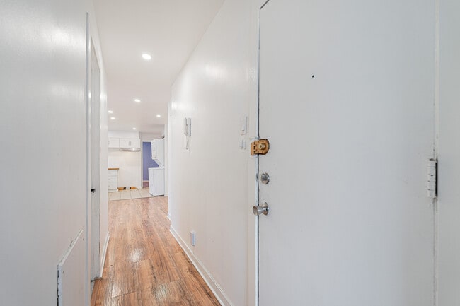 Photo - 8810 R. Sherbrooke E Unit 2