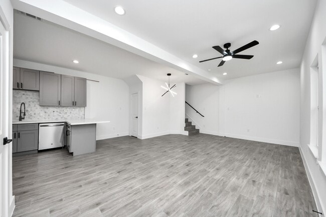 Photo - 7412 Carver Rd Unidad B