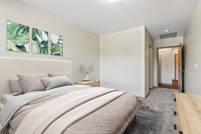 Photo - Ventura Park Plaza Apartments