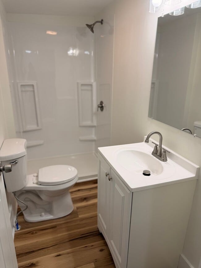 Photo - 1813 W Gaulbert Ave Unidad 2