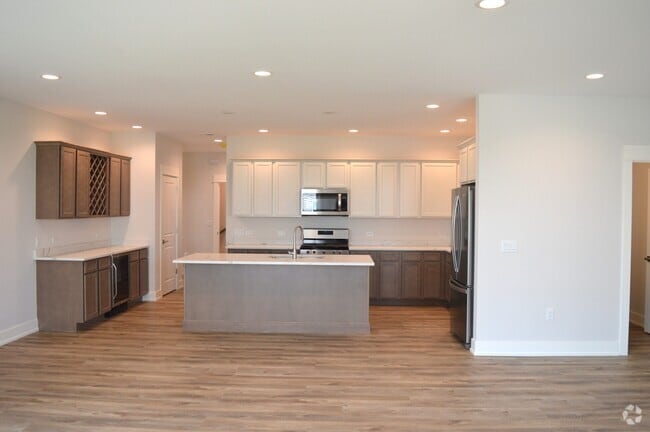 Building Photo - 221 NW 3rd Ave Unit 221 Rental